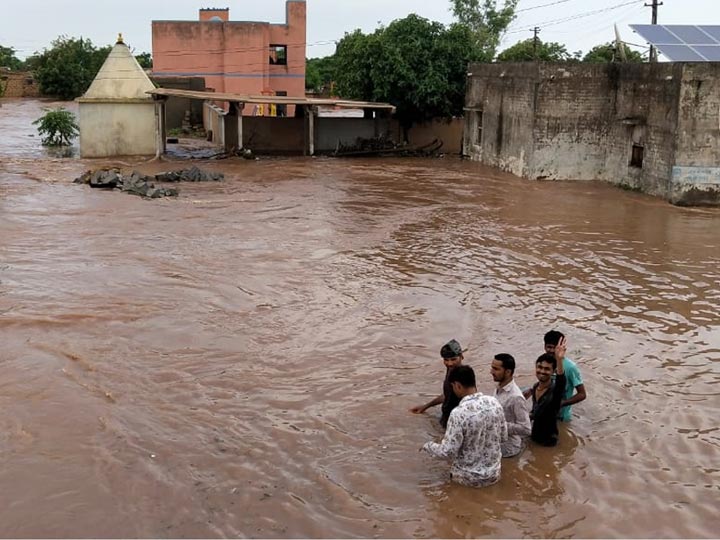 ગુજરાતના કયા ગામમાં આભ ફાટ્યું, એક જ રાતમાં 13 ઈંચ વરસાદ ખાબક્યો